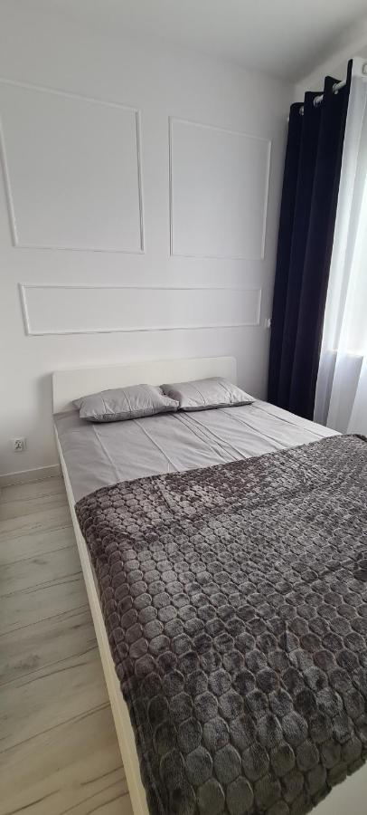 44 - Apartamenty Siedlce - Nowy Apartament W Centrum Przy Ul Czerwonego Krzyza Esterno foto