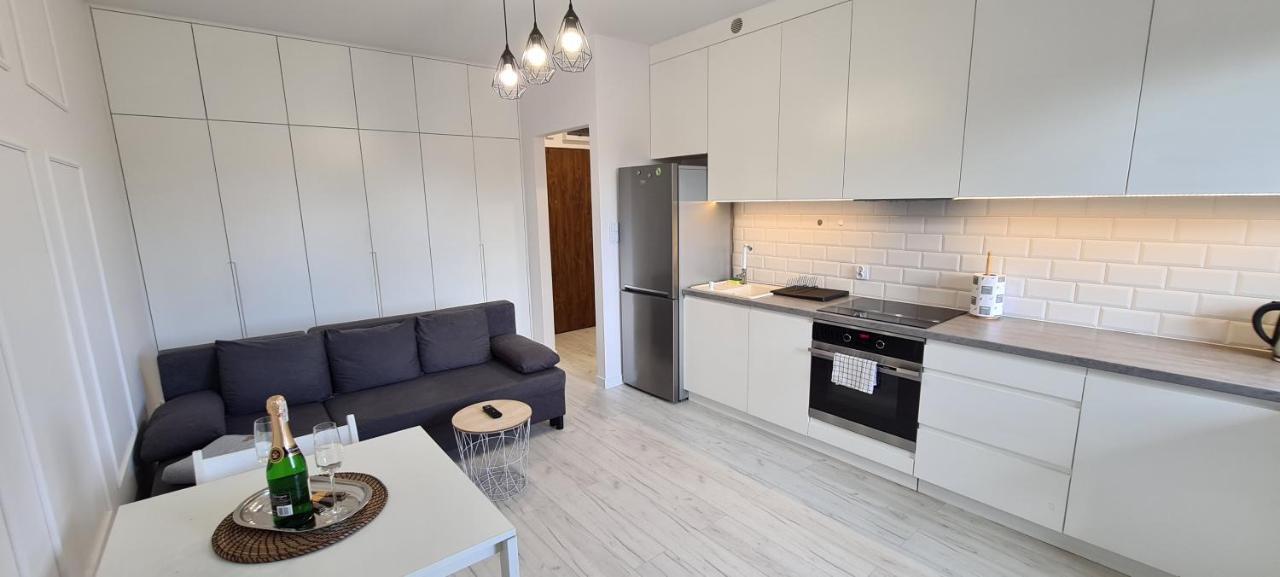 44 - Apartamenty Siedlce - Nowy Apartament W Centrum Przy Ul Czerwonego Krzyza Esterno foto