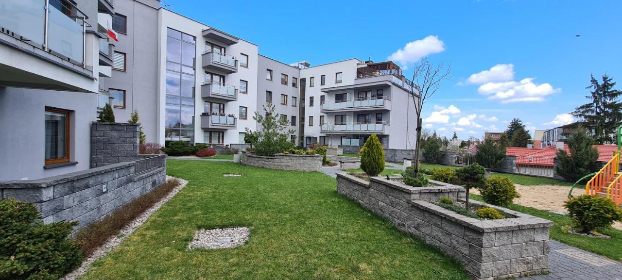 44 - Apartamenty Siedlce - Nowy Apartament W Centrum Przy Ul Czerwonego Krzyza Esterno foto